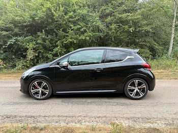 Used Peugeot 208 2016 for sale - 79424249: Photo