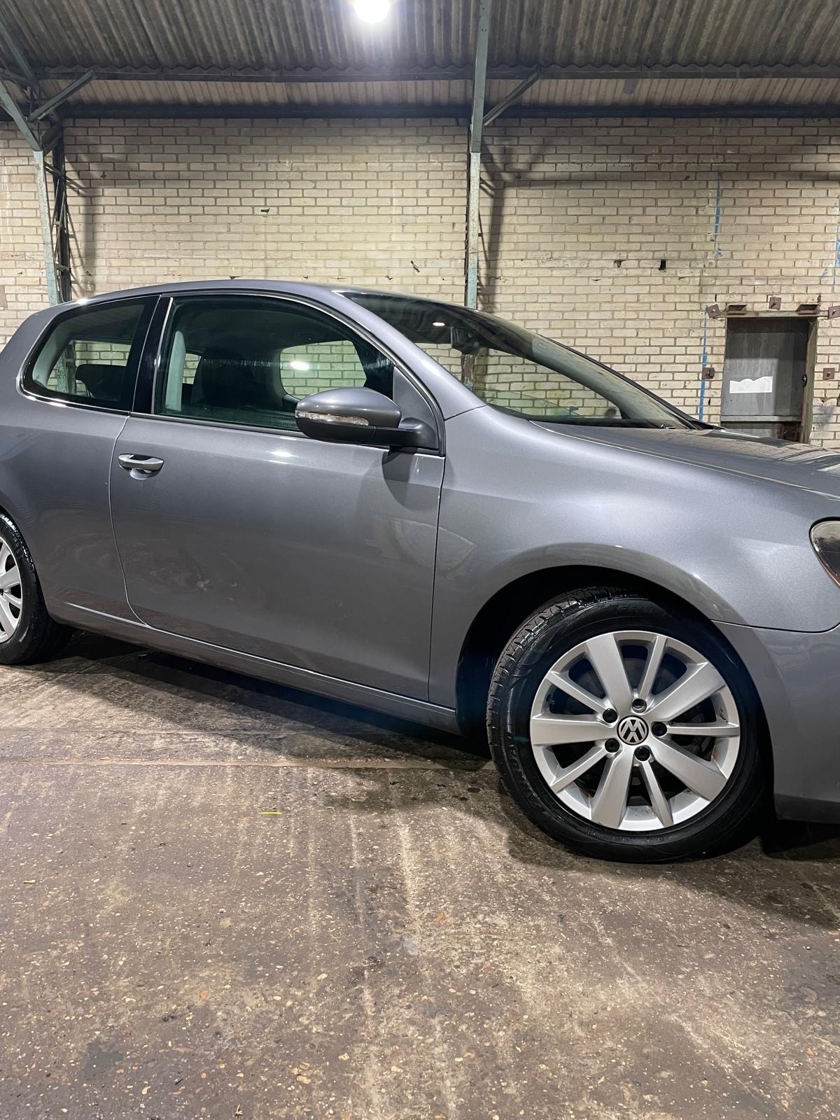 Used Volkswagen Golf 2011 for sale - 77921458: Photo 2