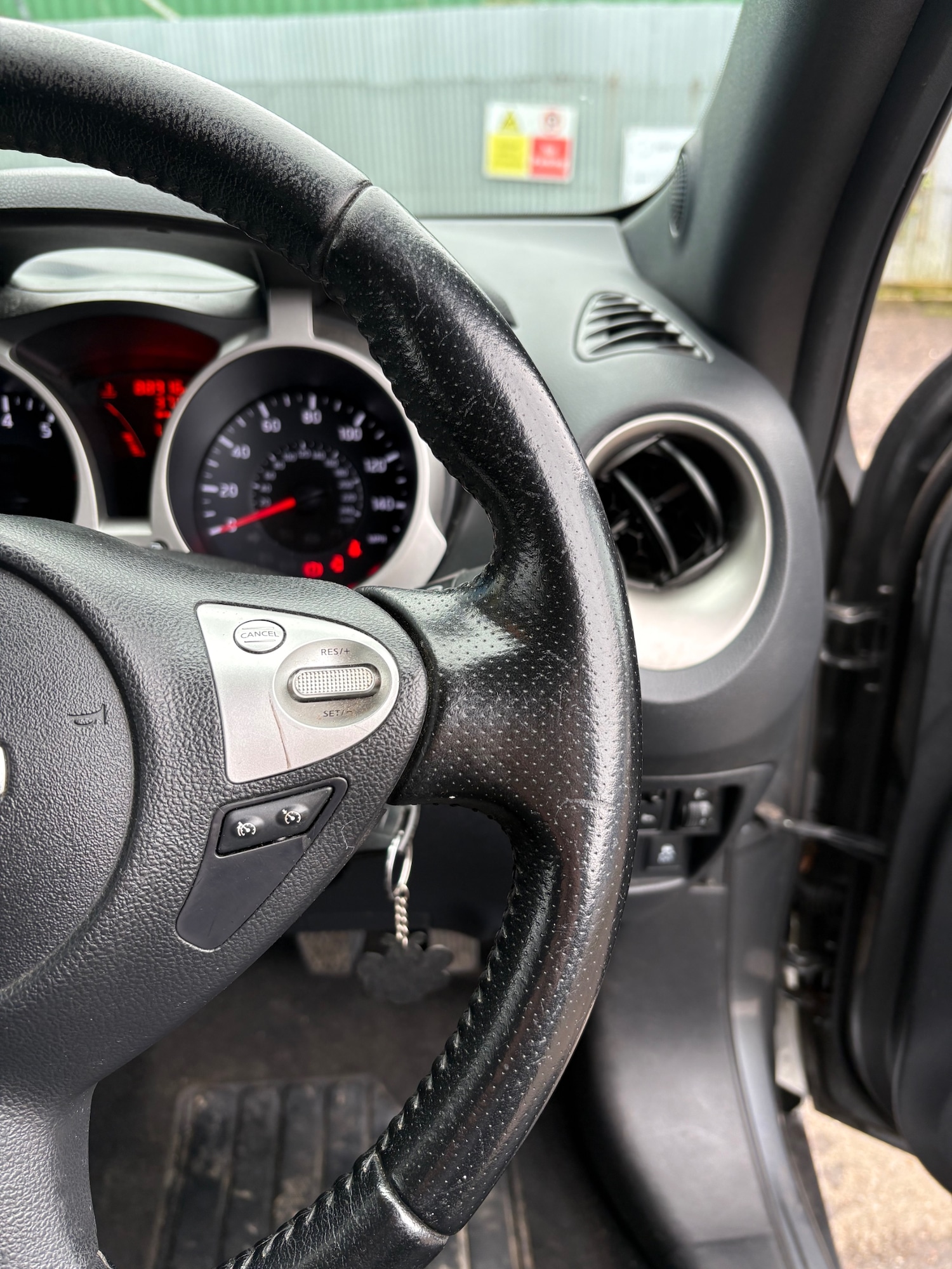 Used Nissan Juke 2014 for sale - 77662719: Photo 17