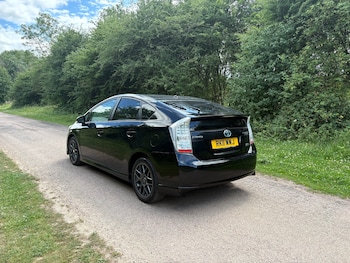 Used Toyota Prius 2011 for sale - 79424440: Photo
