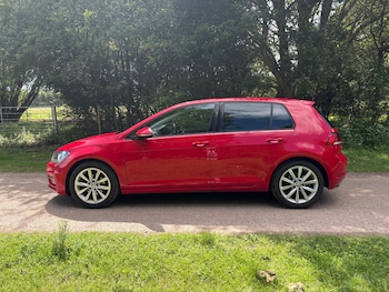 Used Volkswagen Golf 2018 for sale - 78917587: Photo