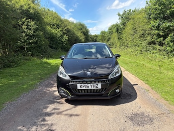 Used Peugeot 208 2016 for sale - 78917608: Photo