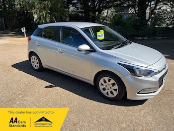 Used Hyundai i20 2018 for sale - 78375485: Photo