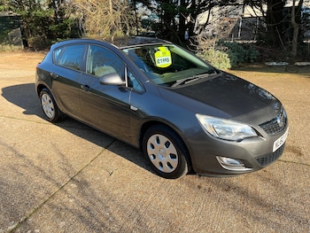 Vauxhall Astra feature image