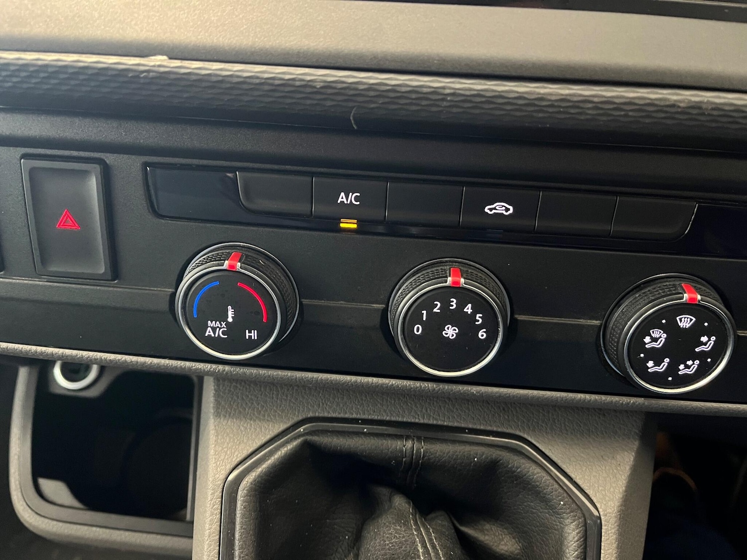 Used Volkswagen Transporter for sale - 77524200: Photo 22