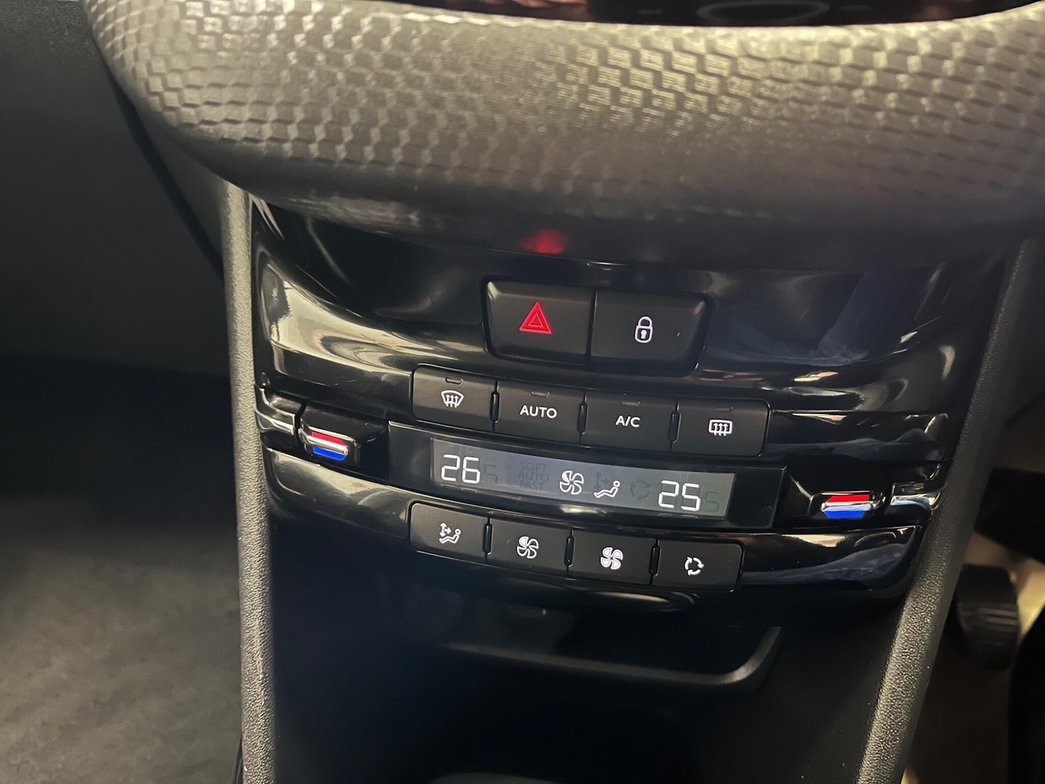 Used Peugeot 2008 2019 for sale - 77255179: Photo 18