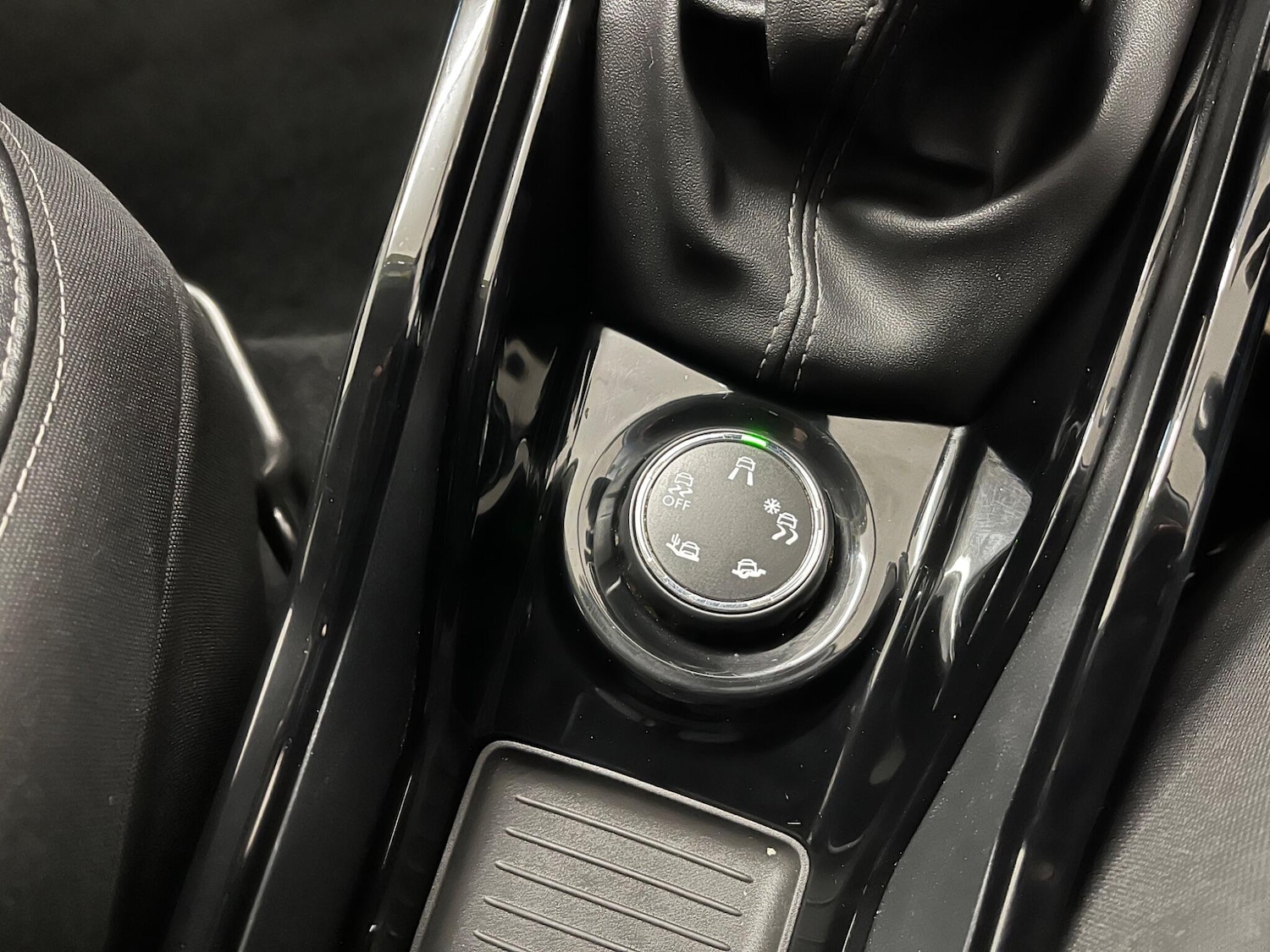 Used Peugeot 2008 2019 for sale - 77255179: Photo 19