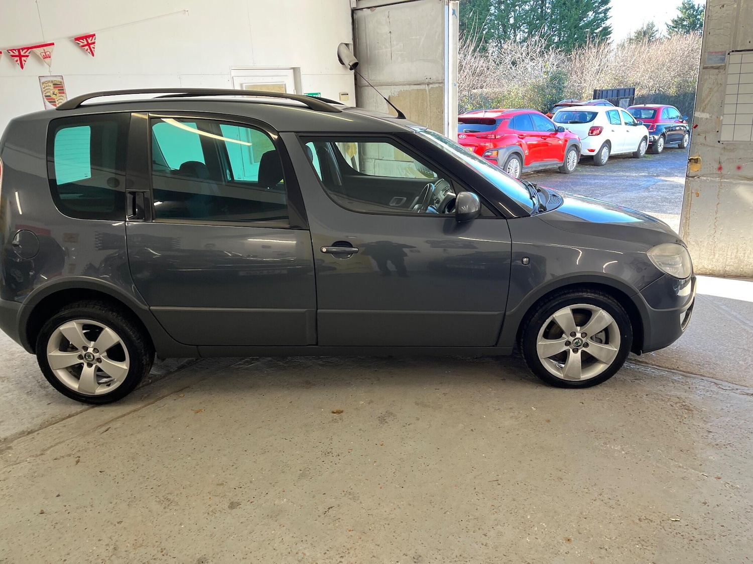 Used Skoda Roomster 2009 for sale - 77440291: Photo 38