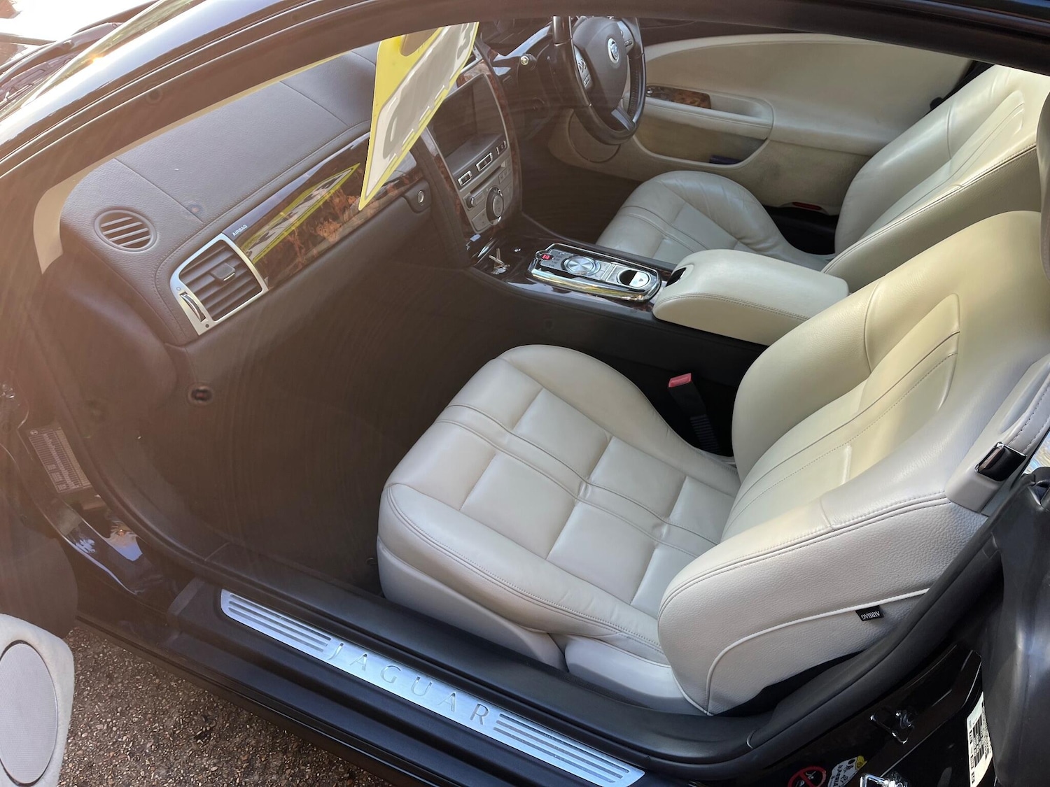 Used Jaguar XK 2011 for sale - 77840026: Photo 16