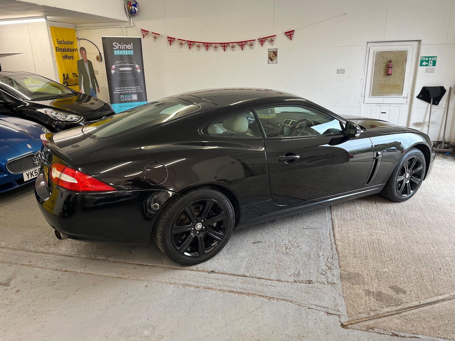 Used Jaguar XK 2011 for sale - 77840026: Photo 31