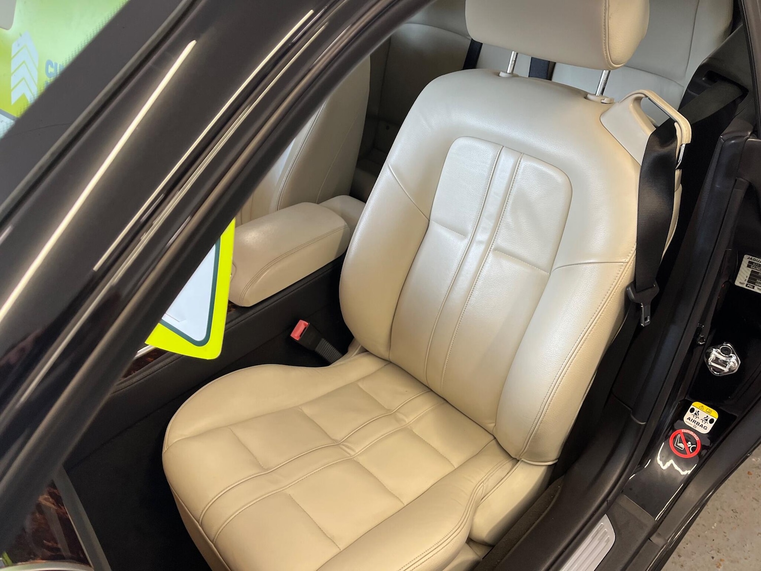 Used Jaguar XK 2011 for sale - 77840026: Photo 37