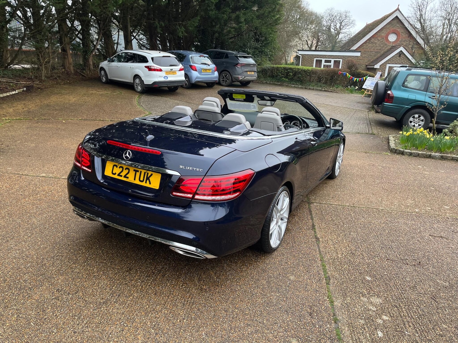 Used Mercedes-Benz E Class for sale - 77854216: Photo 11