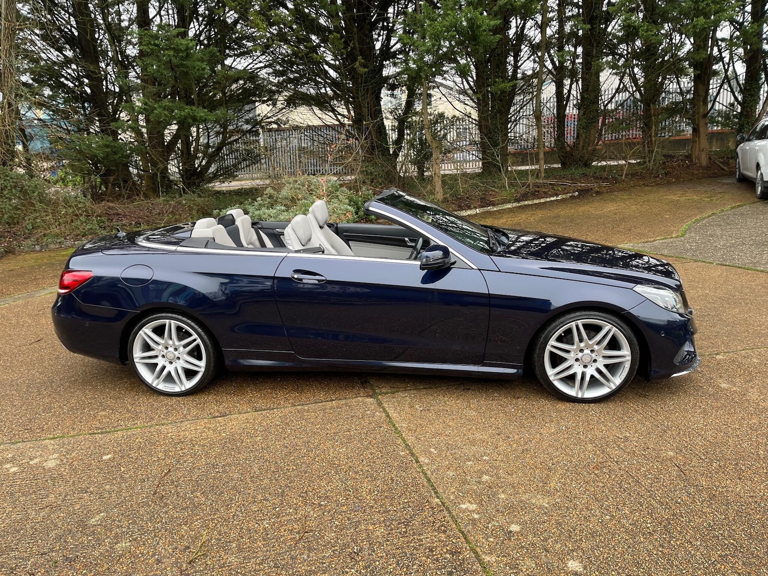 Used Mercedes-Benz E Class for sale - 77854216: Photo 12