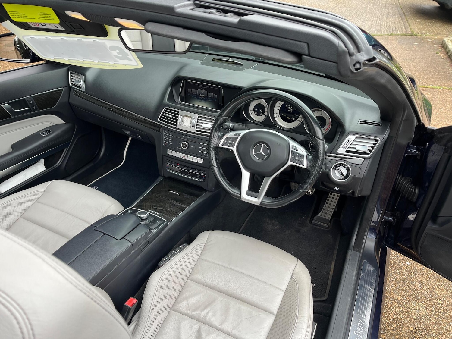 Used Mercedes-Benz E Class for sale - 77854216: Photo 16