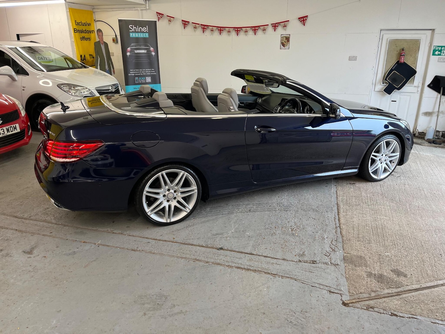 Used Mercedes-Benz E Class for sale - 77854216: Photo 46