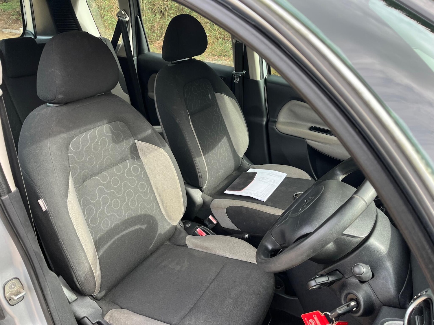 Used Citroen C3 Picasso 2010 for sale - 77882931: Photo 16