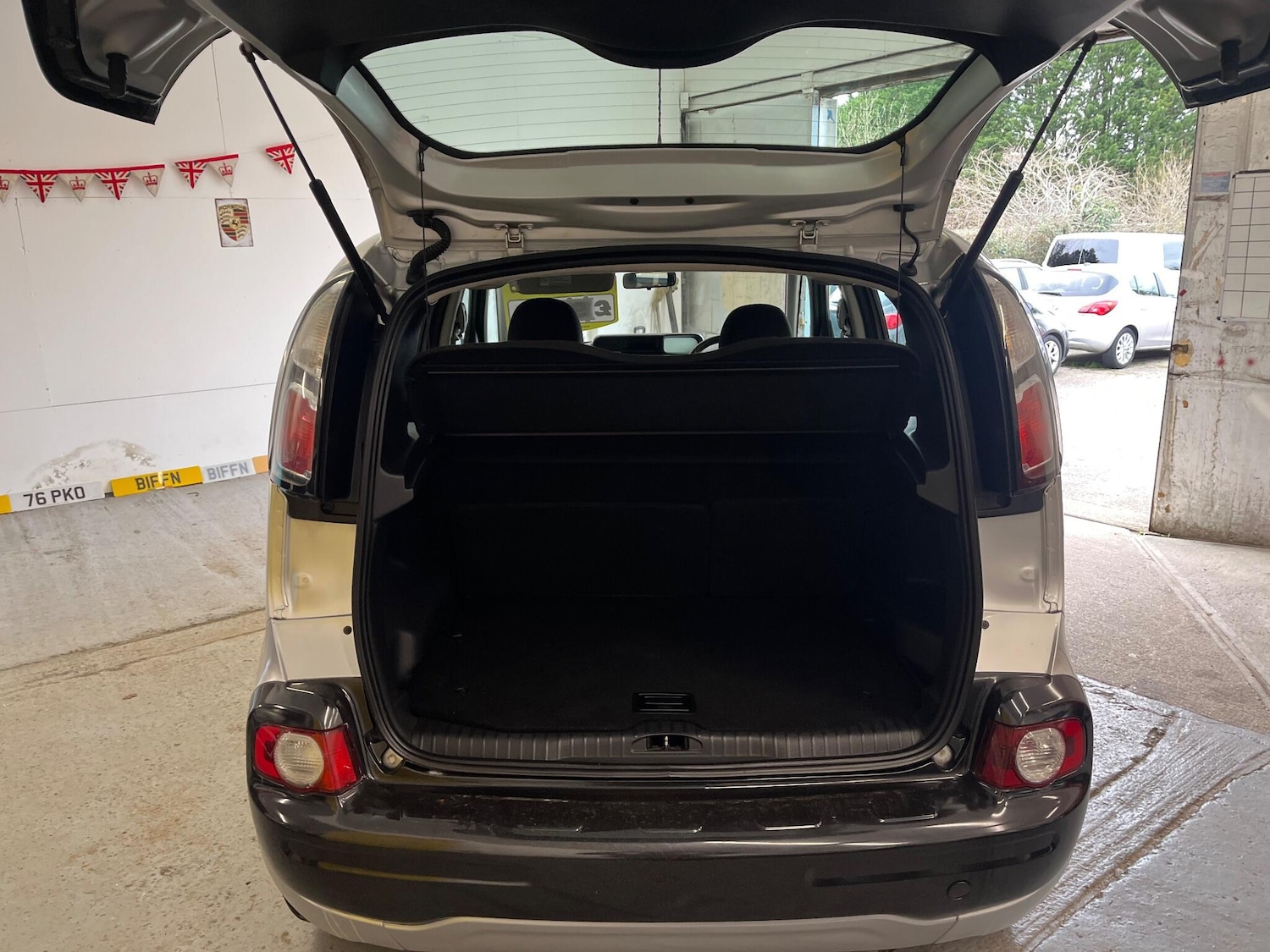 Used Citroen C3 Picasso 2010 for sale - 78100344: Photo 32