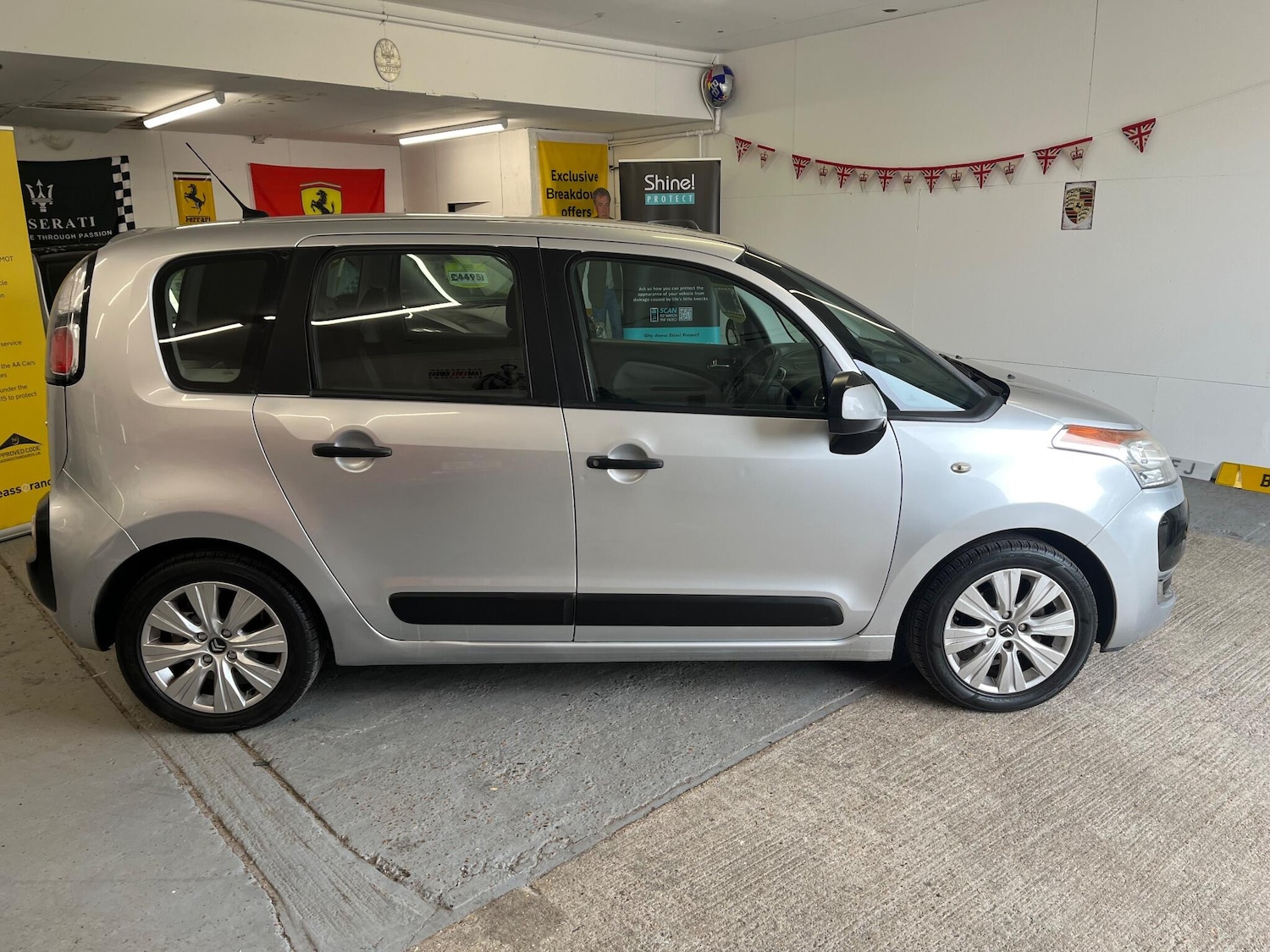Used Citroen C3 Picasso 2010 for sale - 78100344: Photo 35