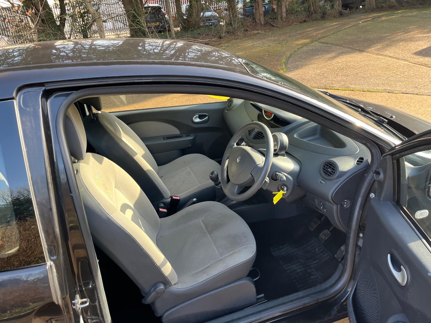 Used Renault Twingo 2011 for sale - 77695875: Photo 14