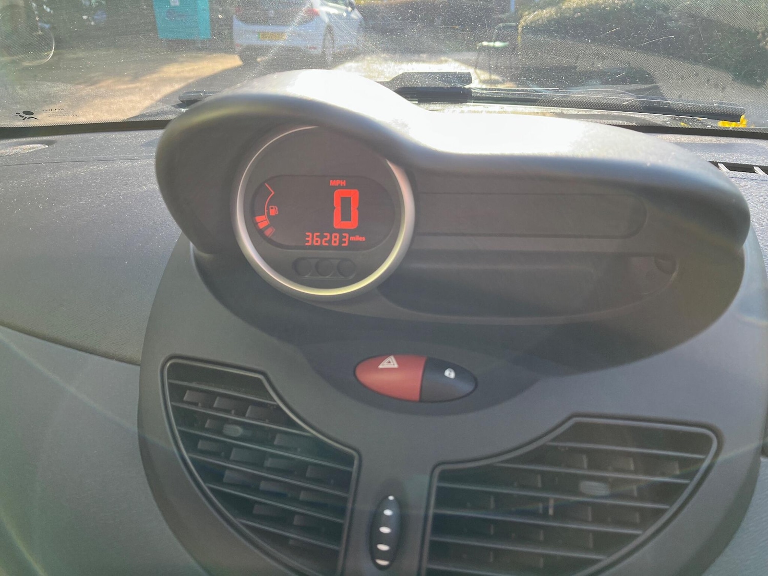 Used Renault Twingo 2011 for sale - 77695875: Photo 16