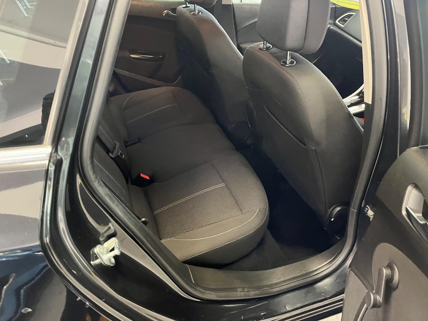 Used Vauxhall Astra 2015 for sale - 77290781: Photo 41