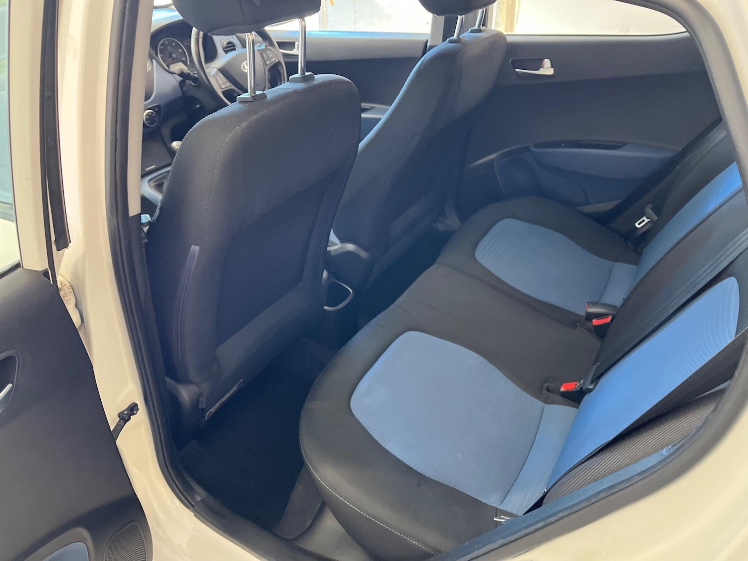 Used Hyundai i10 2014 for sale - 78006594: Photo 41