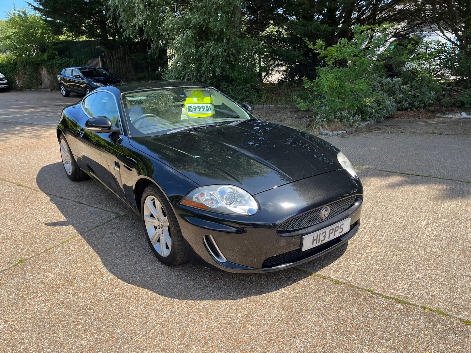 Used Jaguar XK 2011 for sale - 77497547: Photo 2