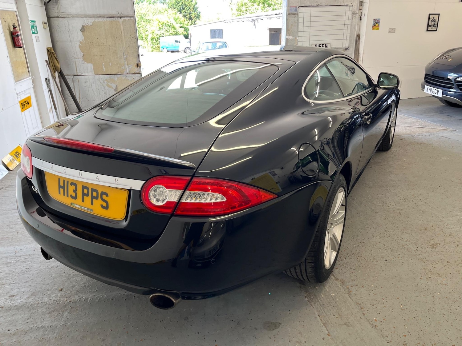 Used Jaguar XK 2011 for sale - 77497547: Photo 28