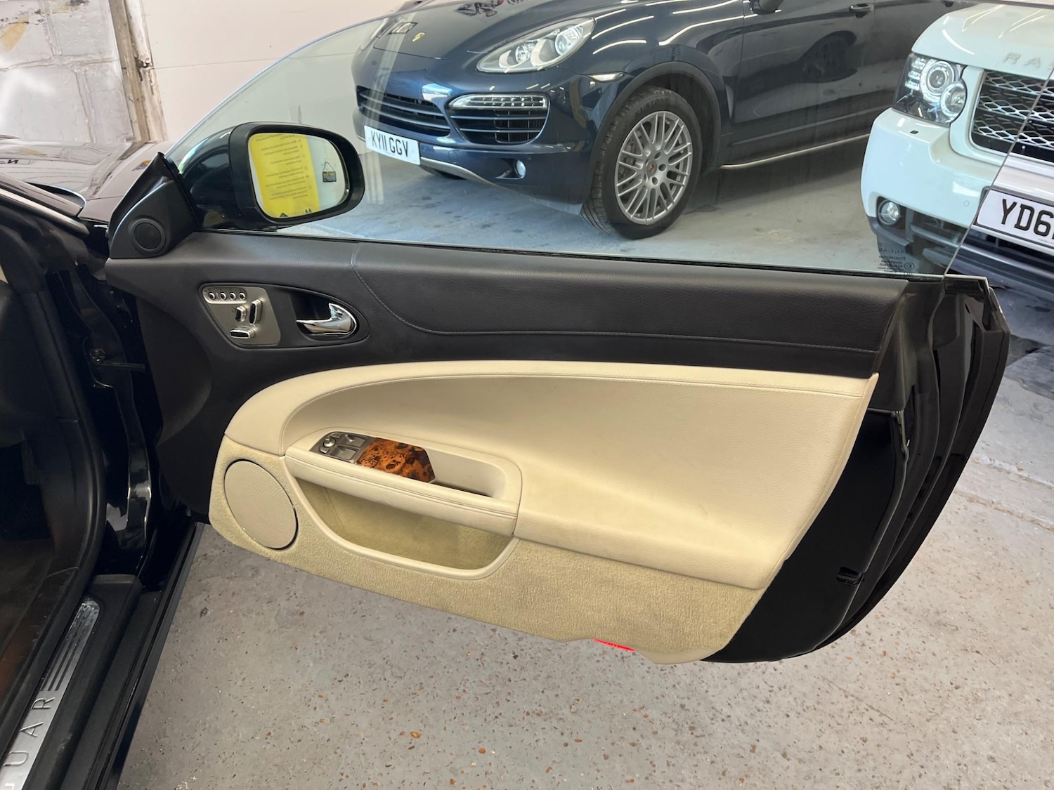 Used Jaguar XK 2011 for sale - 77497547: Photo 33