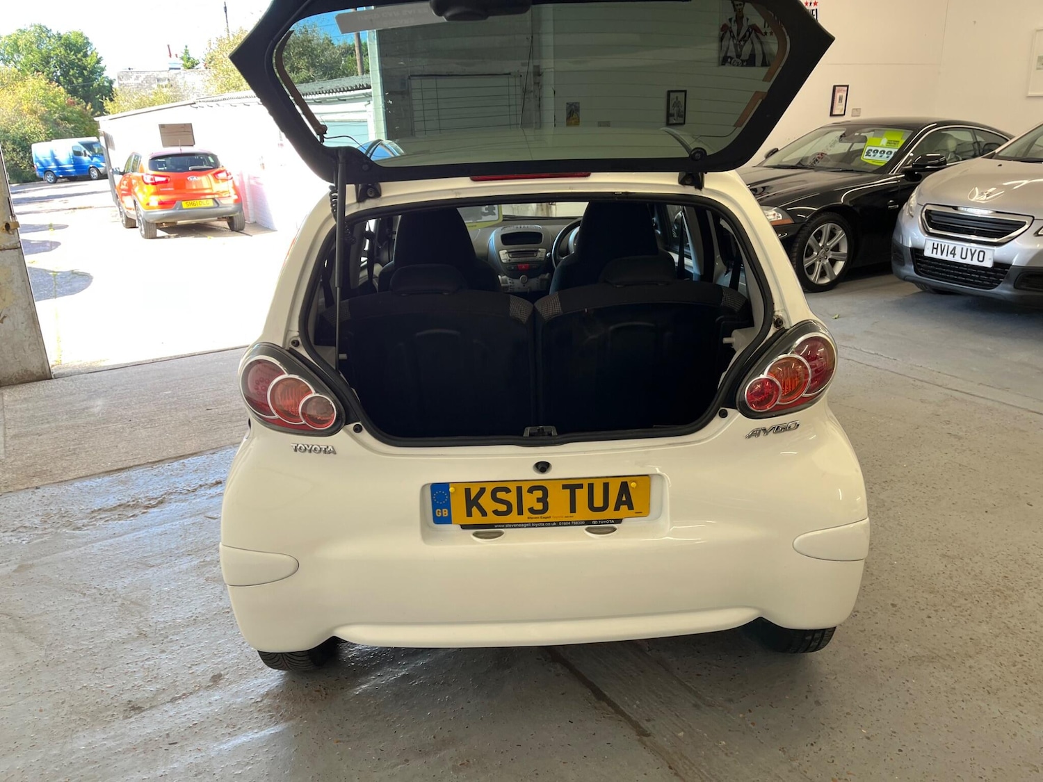 Used Toyota AYGO 2013 for sale - 77278977: Photo 31