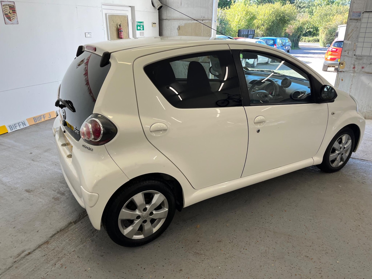 Used Toyota AYGO 2013 for sale - 77278977: Photo 33
