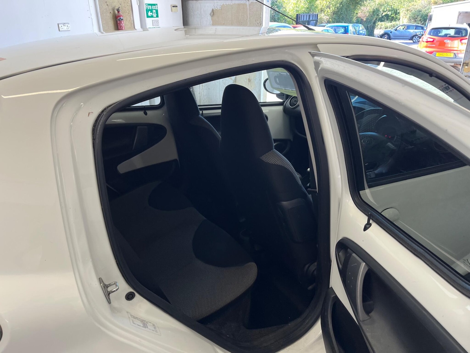 Used Toyota AYGO 2013 for sale - 77278977: Photo 37