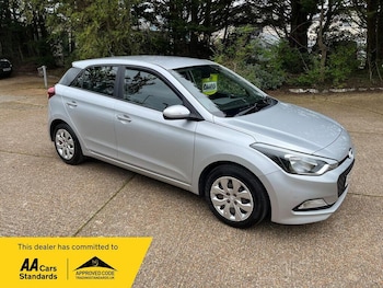 Used Hyundai i20 2015 for sale - 78260561: Photo