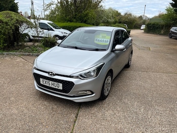 Used Hyundai i20 2015 for sale - 78260561: Photo