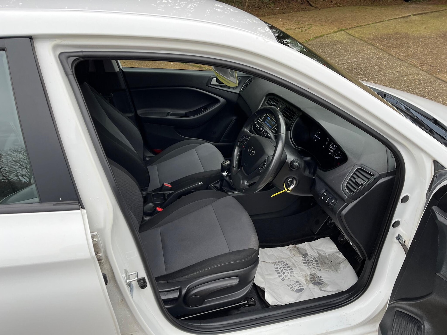 Used Hyundai i20 2017 for sale - 77550340: Photo 15