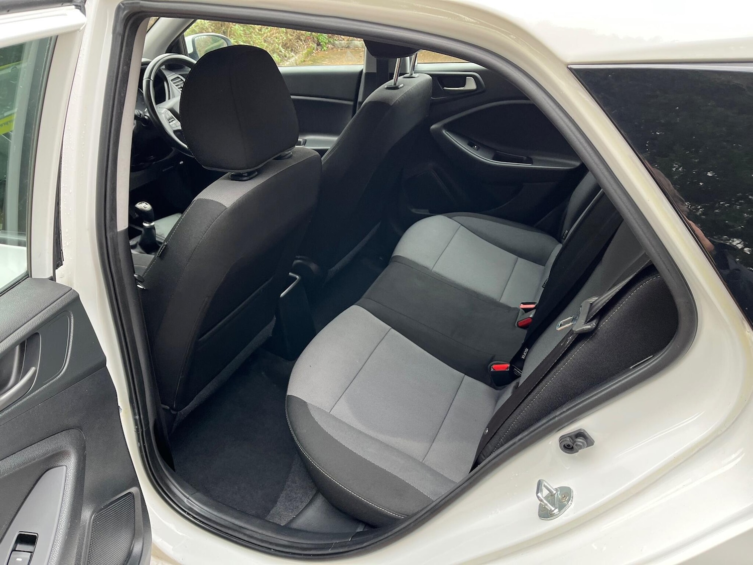 Used Hyundai i20 2017 for sale - 77550340: Photo 20