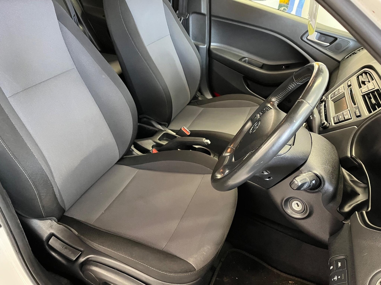 Used Hyundai i20 2017 for sale - 77550340: Photo 38