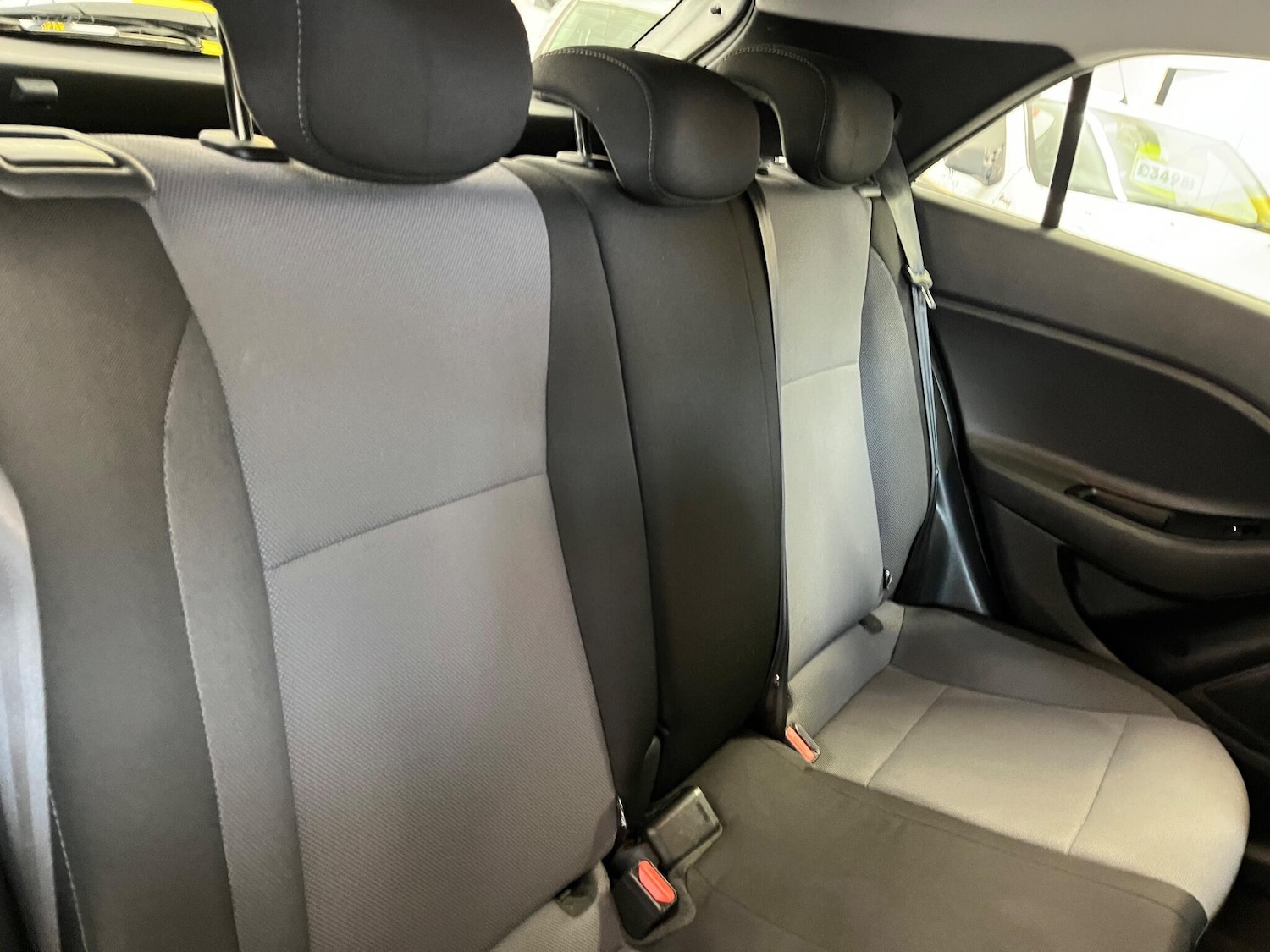 Used Hyundai i20 2017 for sale - 77550340: Photo 40