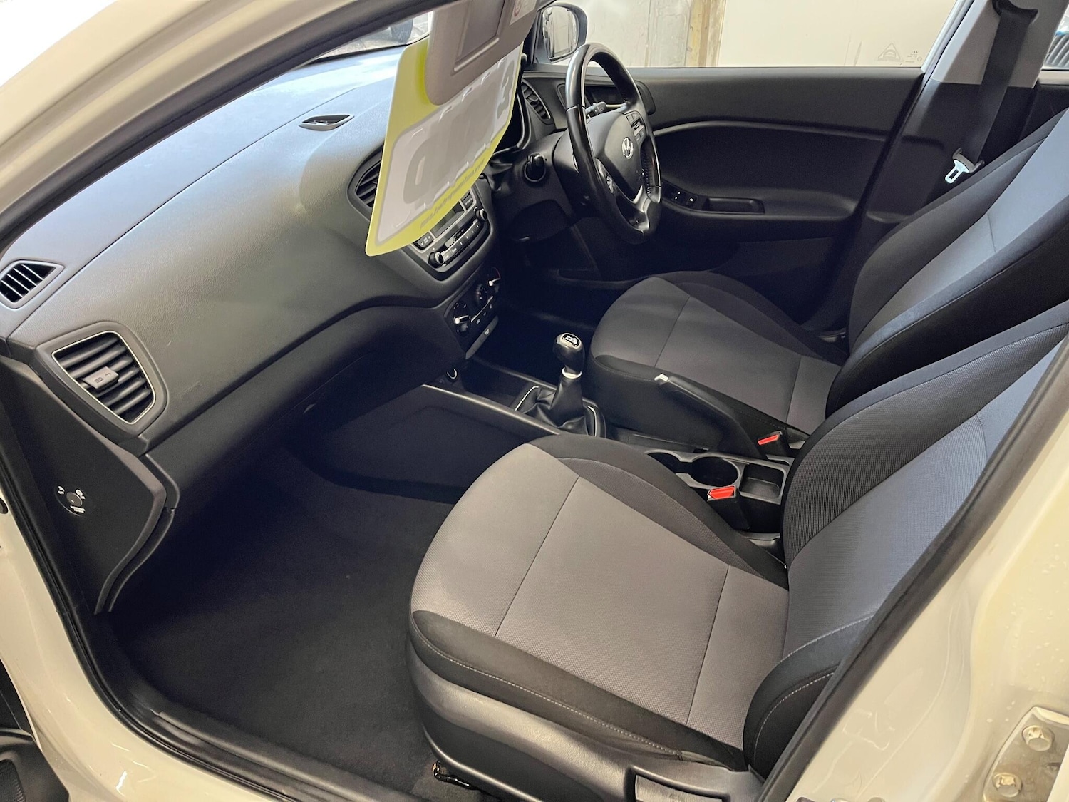 Used Hyundai i20 2017 for sale - 77550340: Photo 41