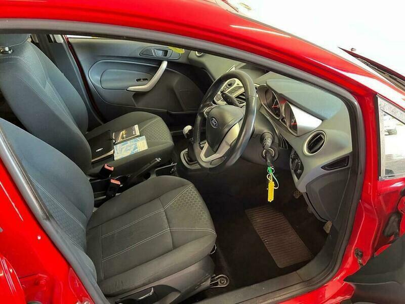 Used Ford Fiesta 2011 for sale - 78057813: Photo 35