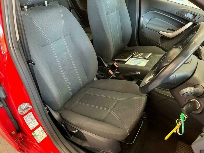 Used Ford Fiesta 2011 for sale - 78057813: Photo 36