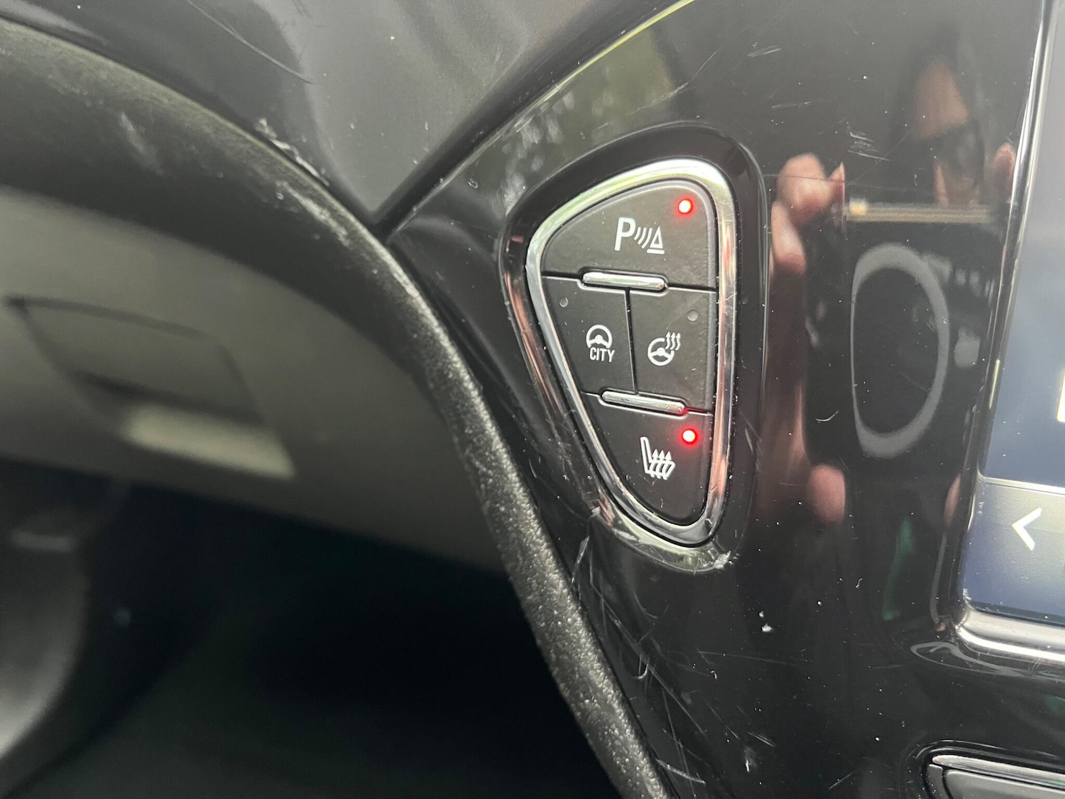 Used Vauxhall Corsa 2016 for sale - 77155971: Photo 24