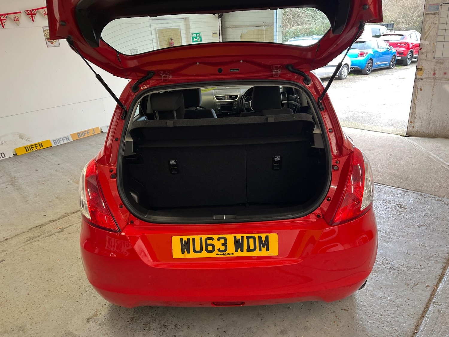 Used Suzuki Swift 2013 for sale - 77970763: Photo 34