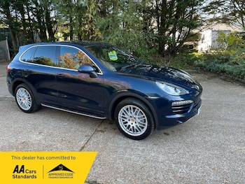Used Porsche Cayenne 2011 for sale - 77162858: Photo