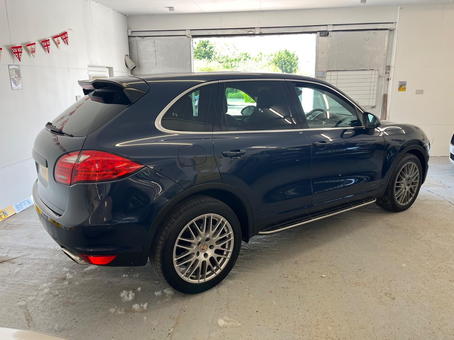 Used Porsche Cayenne 2011 for sale - 77162858: Photo 41