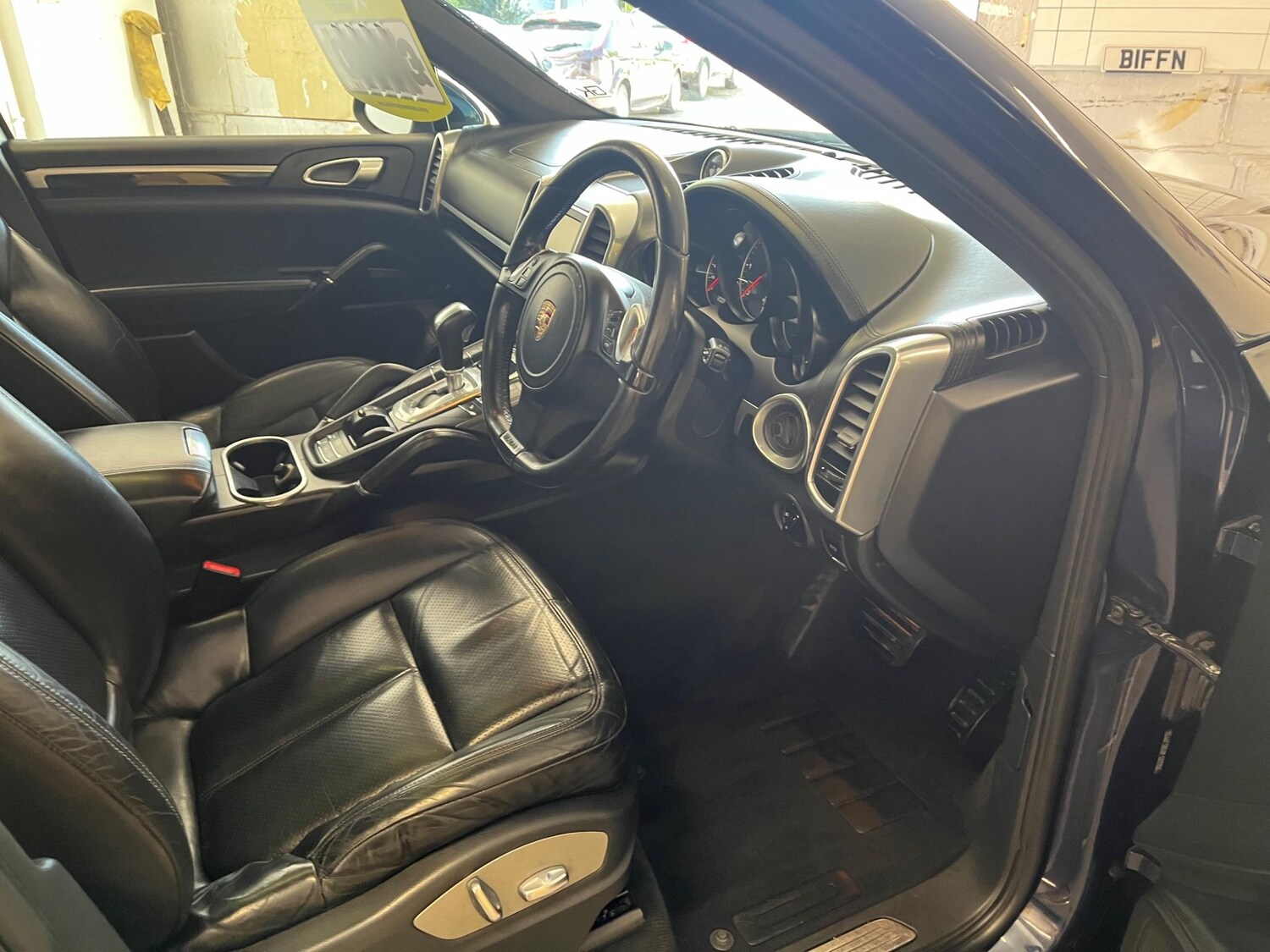 Used Porsche Cayenne 2011 for sale - 77162858: Photo 42