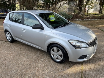 Used Kia Ceed 2011 for sale - 77314750: Photo