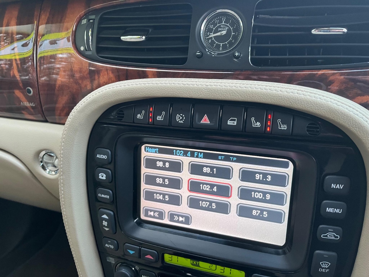 Used Jaguar XJ 2018 for sale - 77163140: Photo 17