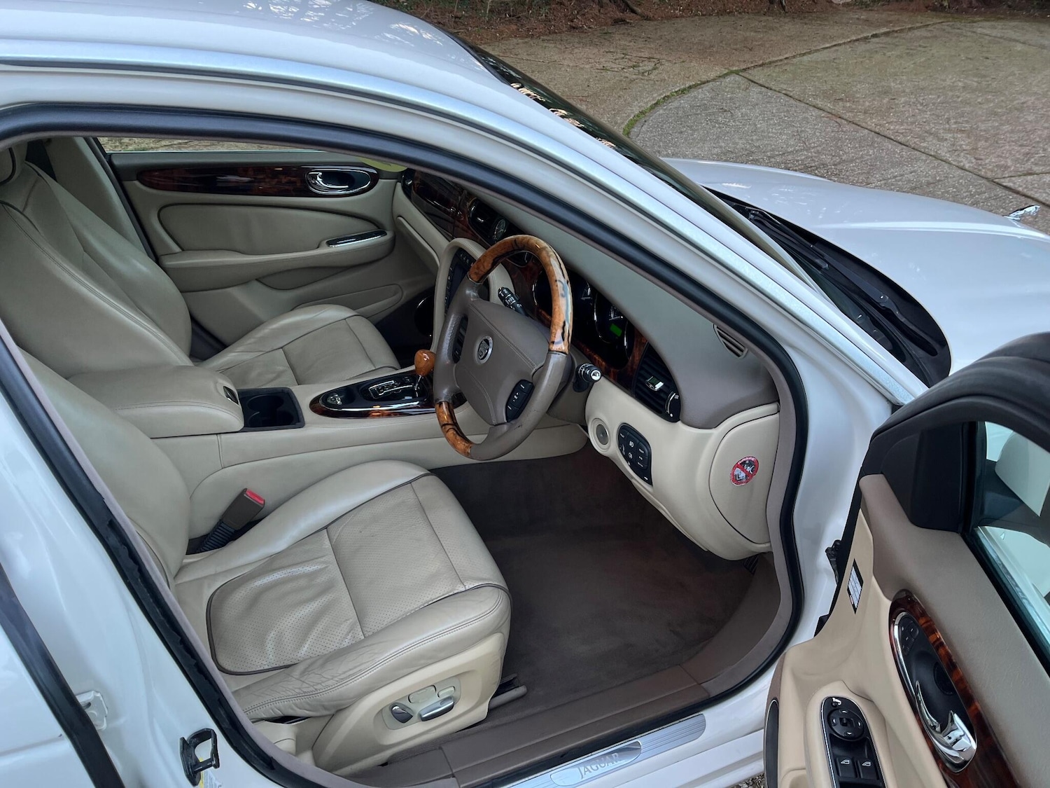 Used Jaguar XJ 2018 for sale - 77163140: Photo 21