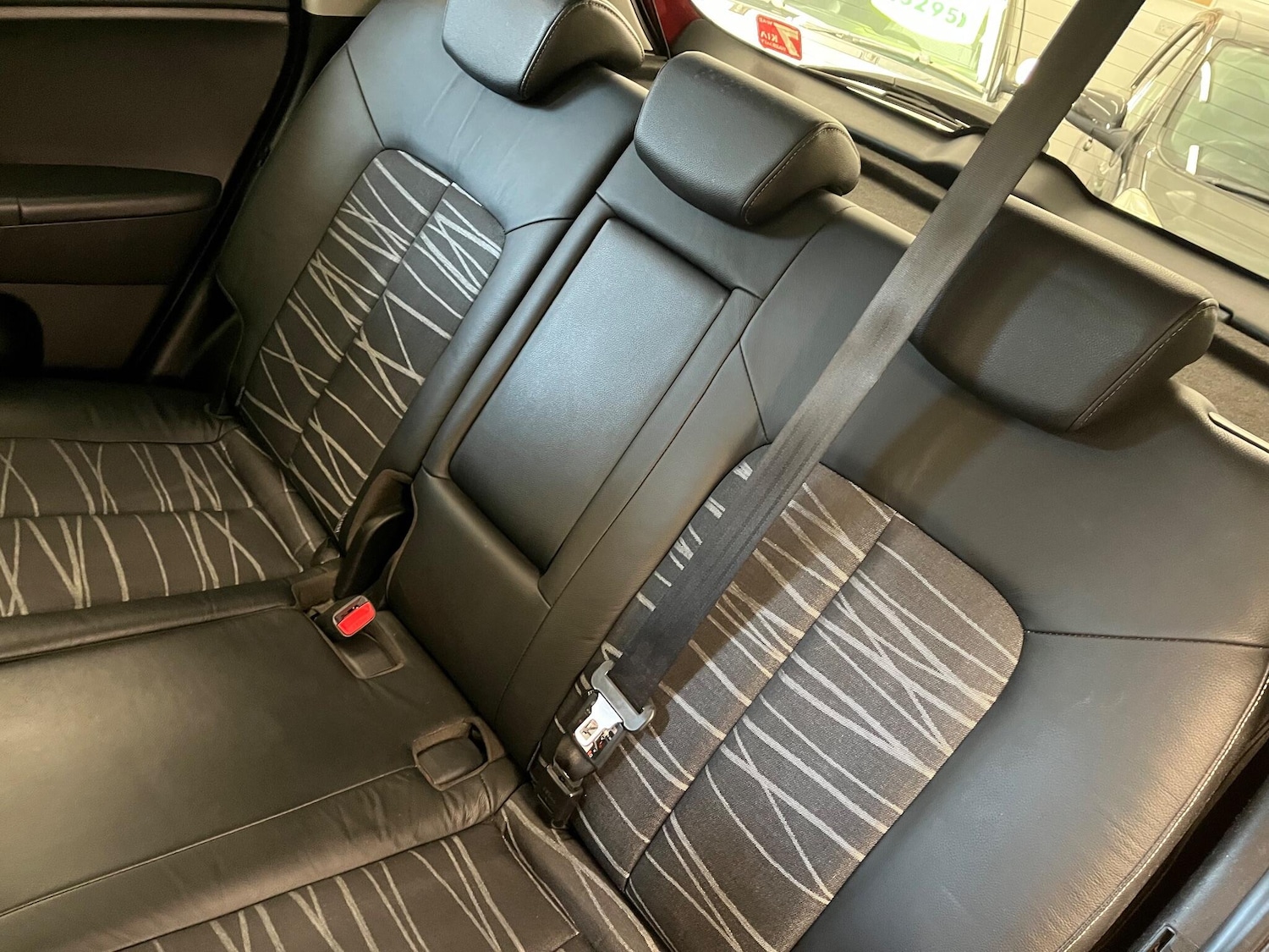 Used Kia Venga 2012 for sale - 77440429: Photo 43